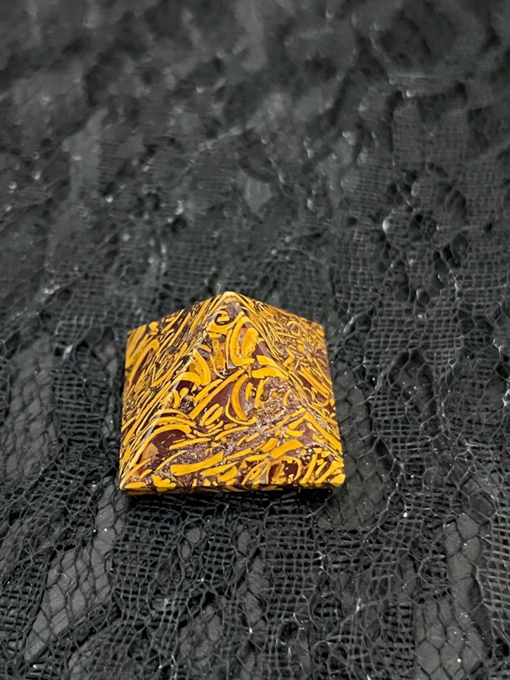 Calligraphy Jasper Pyramid - Picture 2 of 3